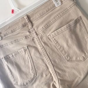 High-waisted Aeropostale khaki
